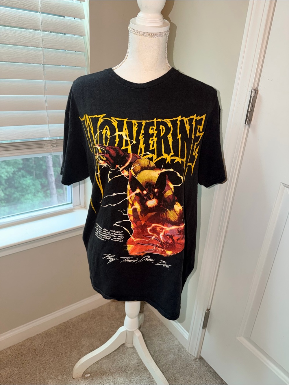 Marvel Wolverine Graphic Men's Black Tee Large